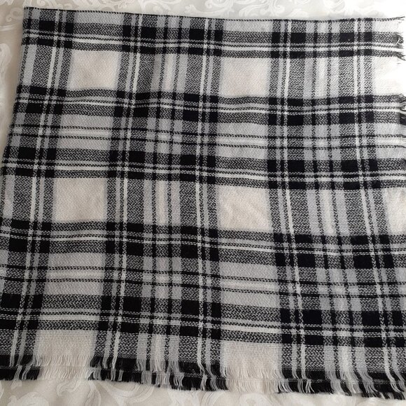 Heritage Print Blanket Scarf. Black White Oversized Plaid Scarf ModCloth Wrap - Picture 8 of 11